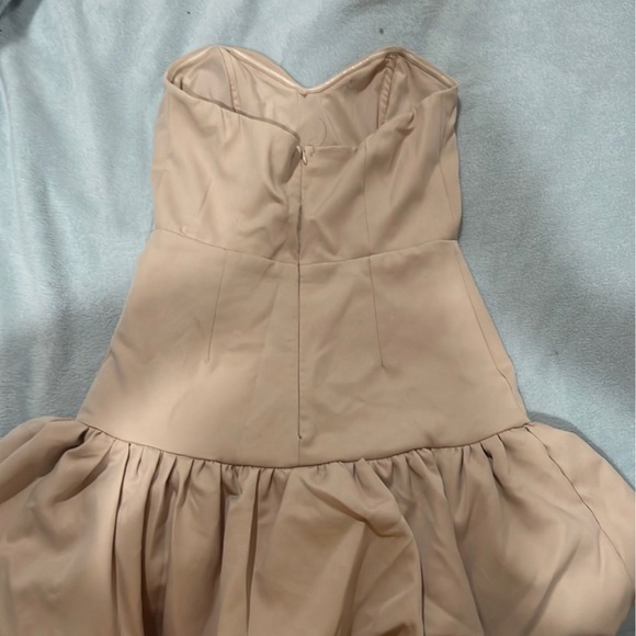 formal dress - Picture 2 of 3